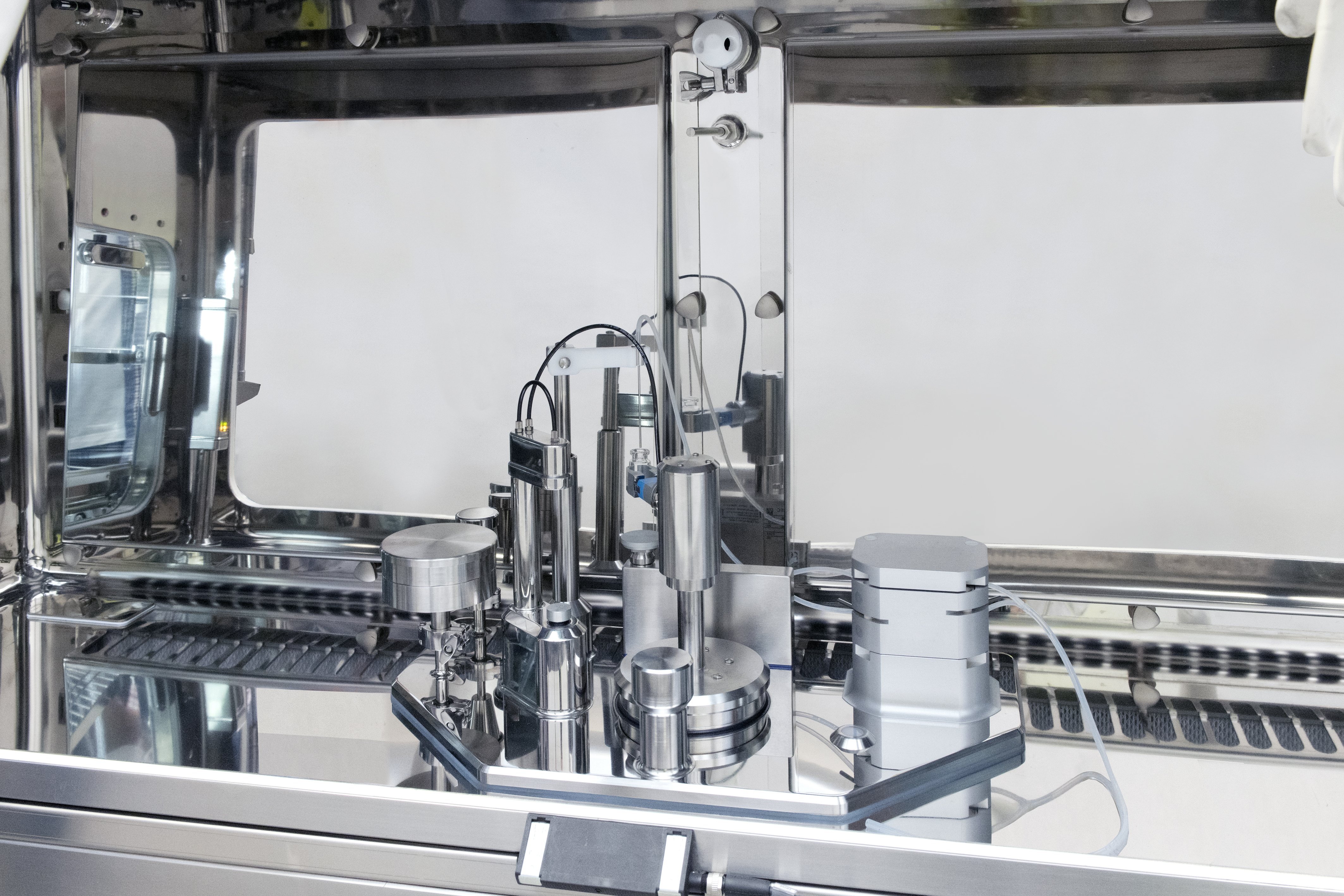 AseptiFill-Aseptic Filling Machine (1)